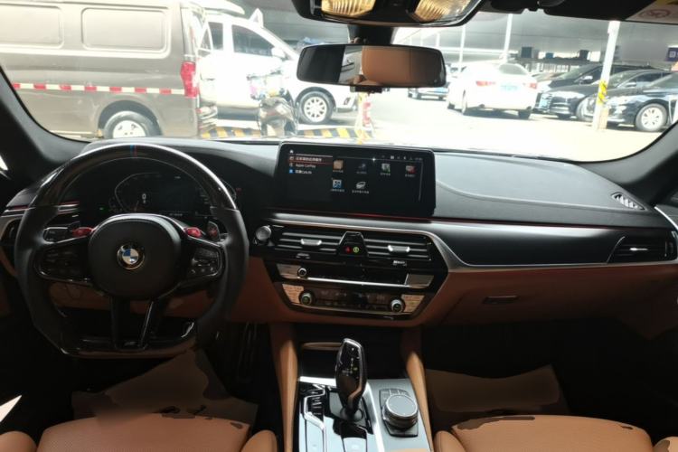 Used BMW 5 Series 2022 Second Facelift 530i M Sport Package Center Console