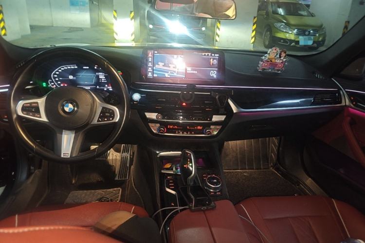 Used BMW 5 Series 2022 525Li M Sport Package Center Console