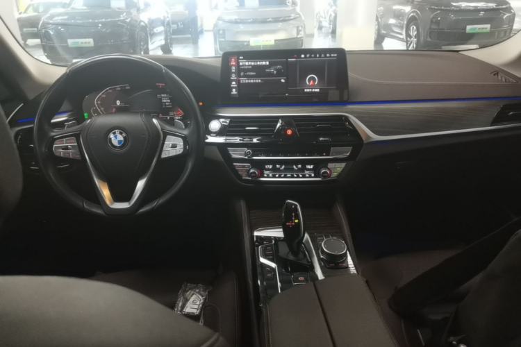 Used BMW 5 Series 2022 Revised Version 3 530Li Luxury Edition Premium Package Center Console