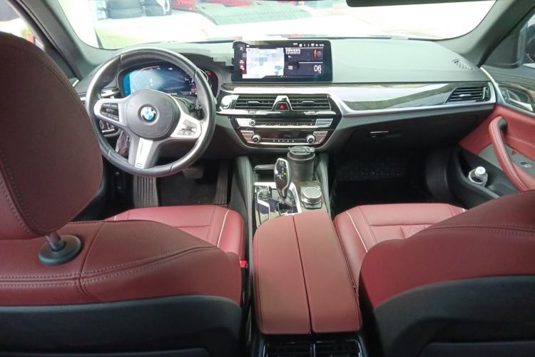 Used BMW 5 Series 2022 Restyled 525Li M Sport Package Center Console