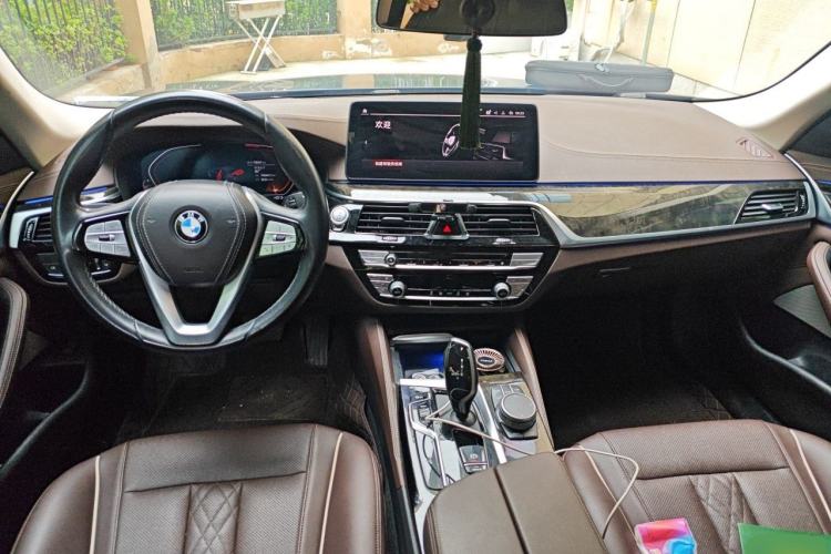 Used BMW 5 Series 2022 Restyled 525Li M Sport Package Center Console