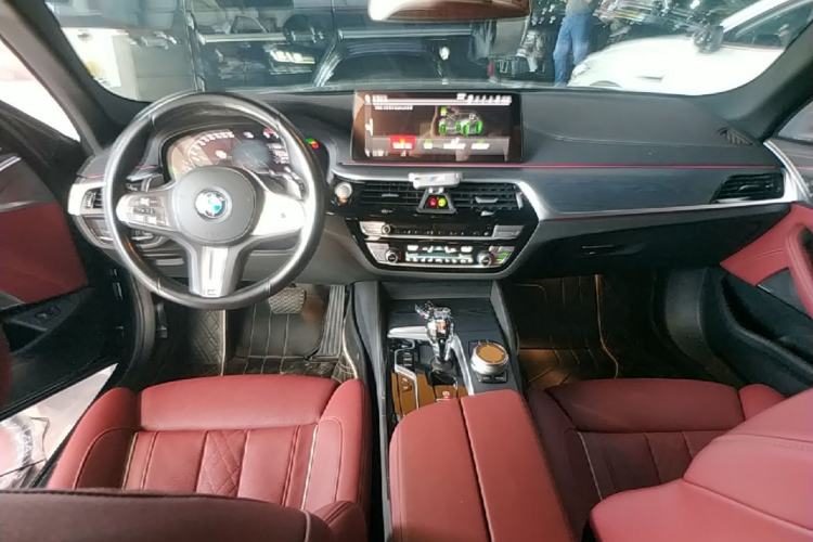 Used BMW 5 Series 2022 Revised Version 3 530Li Luxury Edition M Sport Package Center Console