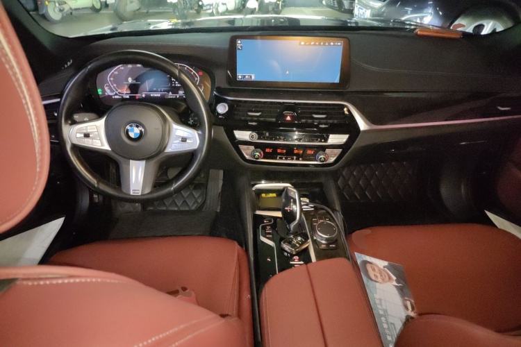 Used BMW 5 Series 2022 Restyled 525Li M Sport Package Center Console