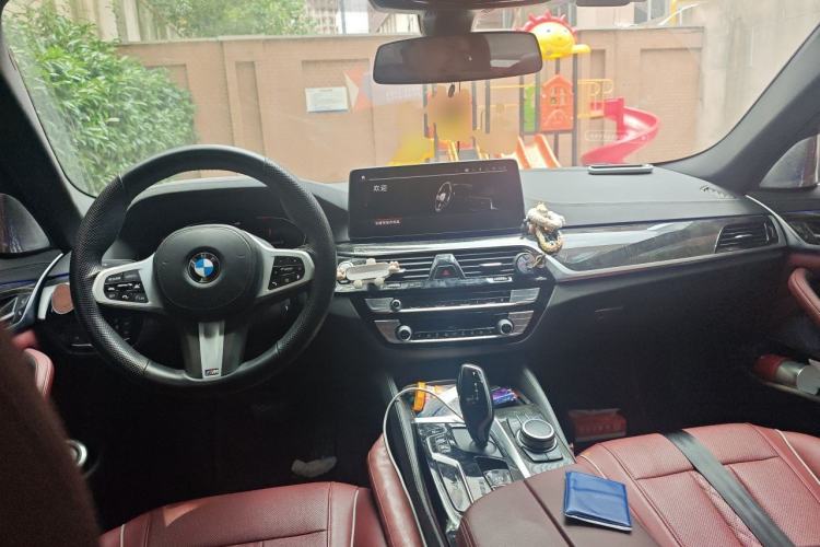 Used BMW 5 Series 2022 525Li M Sport Package Center Console