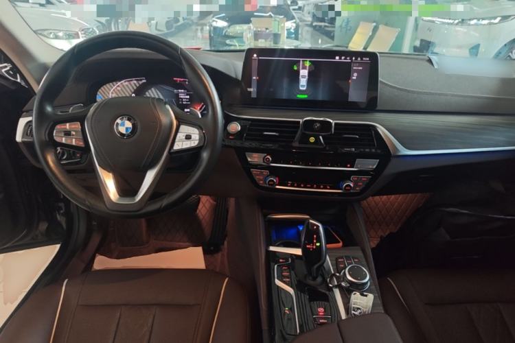 Used BMW 5 Series 2022 Updated 530Li Leading Edition Luxury Package Center Console