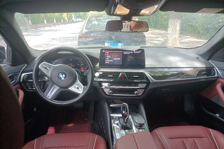 Used BMW 5 Series 2022 Restyled 525Li M Sport Package Center Console