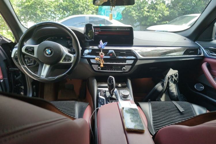 Used BMW 5 Series 2022 Restyled 525Li M Sport Package Center Console