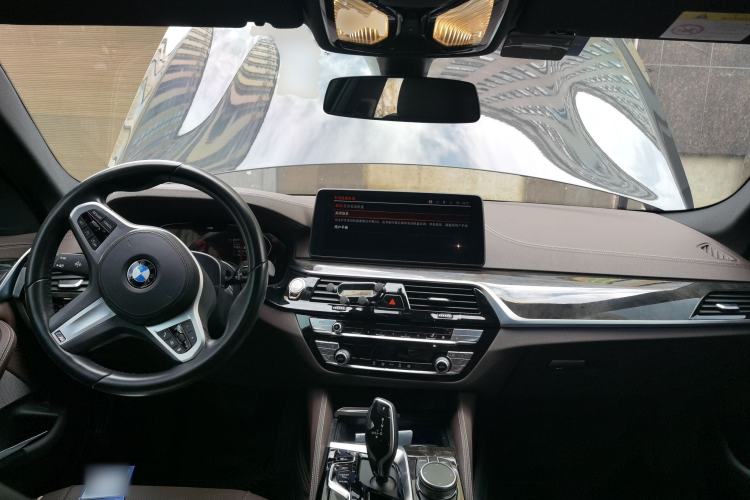 Used BMW 5 Series 2022 Restyled 525Li M Sport Package Center Console