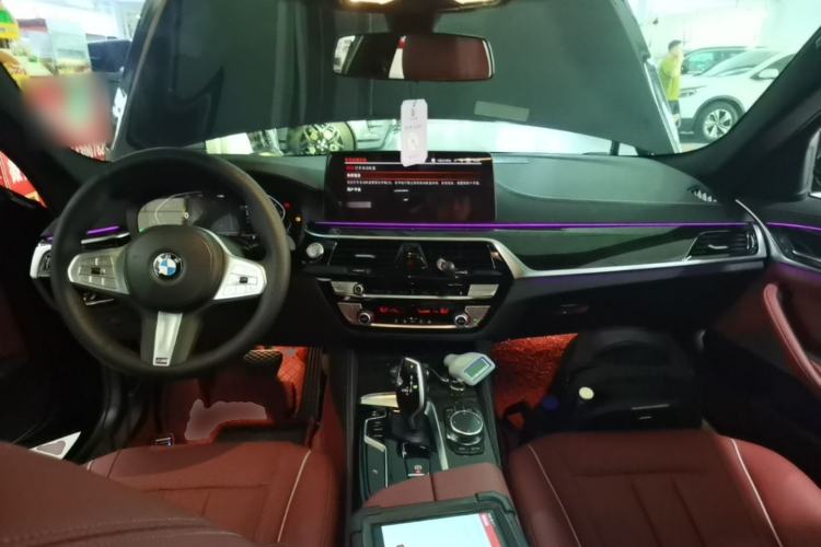 Used BMW 5 Series 2022 Second Facelift 525Li M Sport Package Center Console