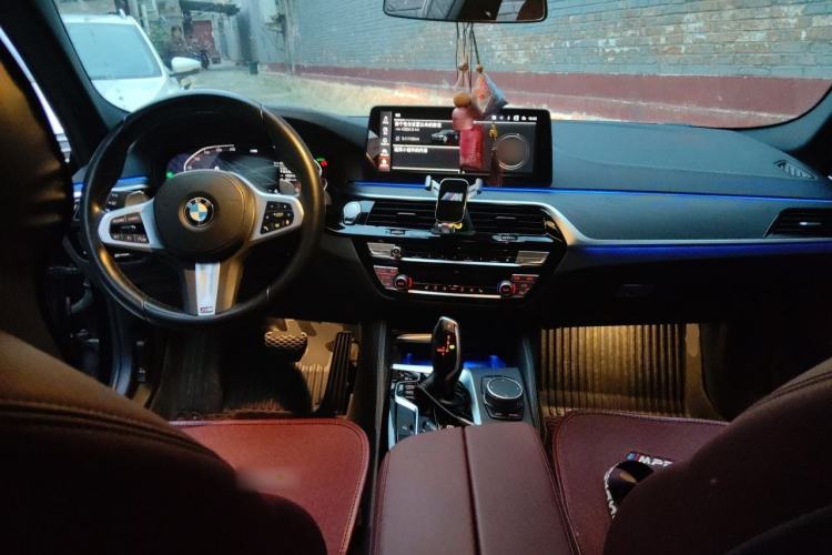 Used BMW 5 Series 2022 Second Facelift 530Li Leading Edition M Sport Package Center Console