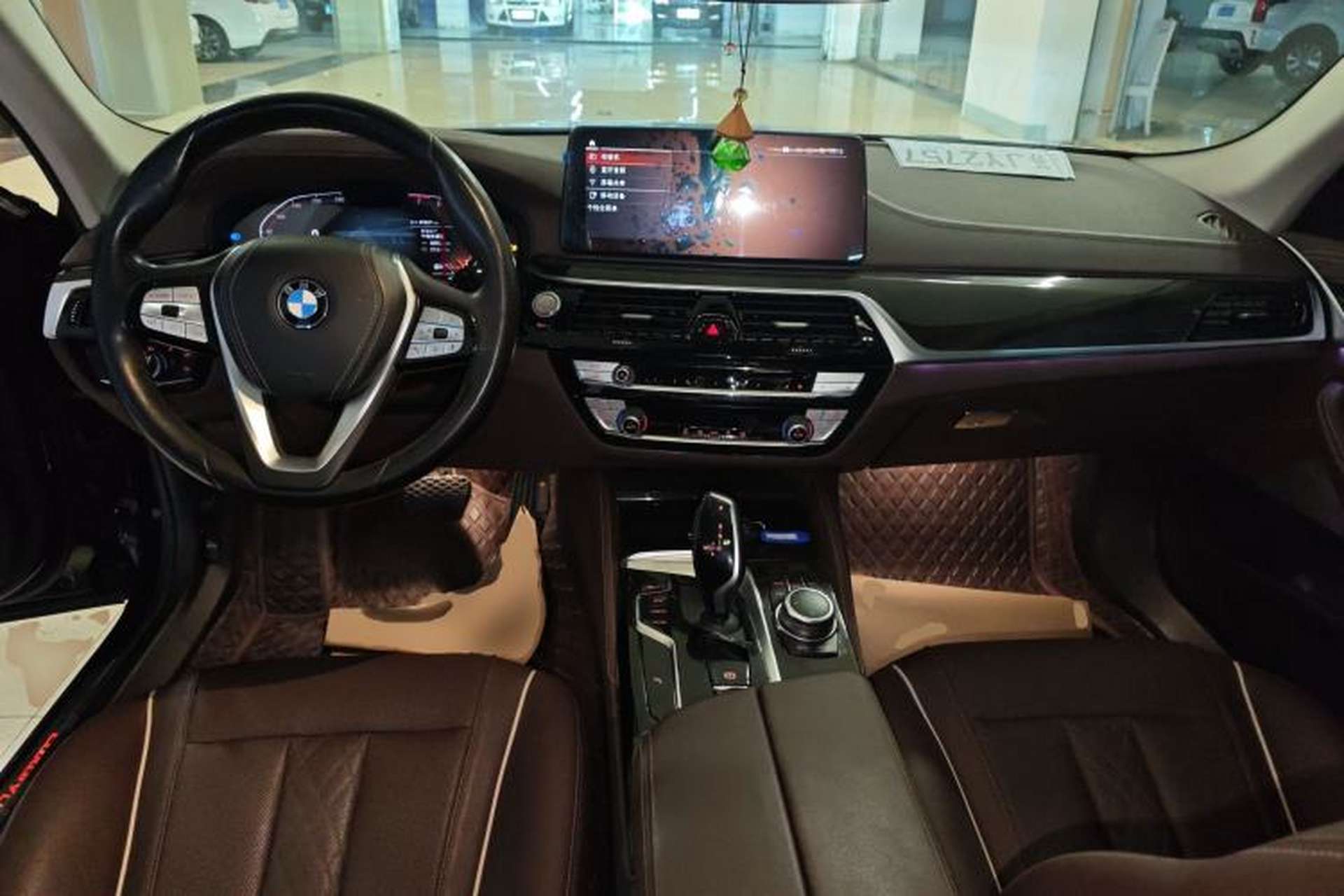 Used BMW 5 Series 2022 Restyled 525Li Luxury Package Center Console