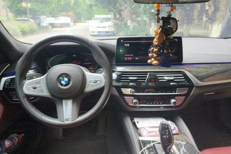 Used BMW 5 Series 2022 Restyled 525Li M Sport Package Center Console