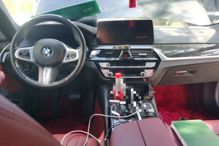 Used BMW 5 Series 2022 525Li M Sport Package Center Console