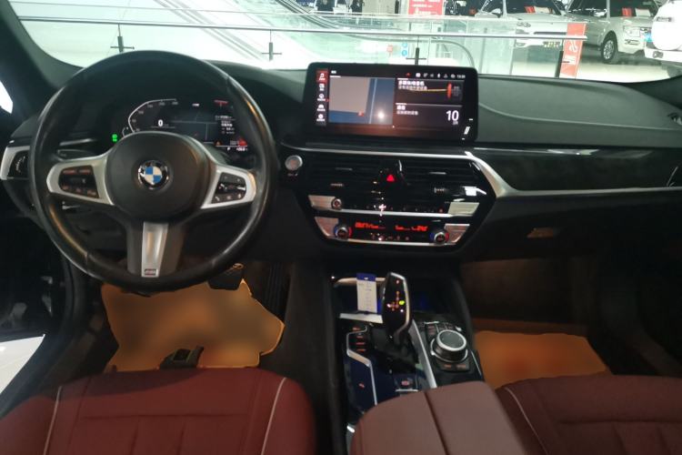 Used BMW 5 Series 2022 Restyled 525Li M Sport Package Center Console