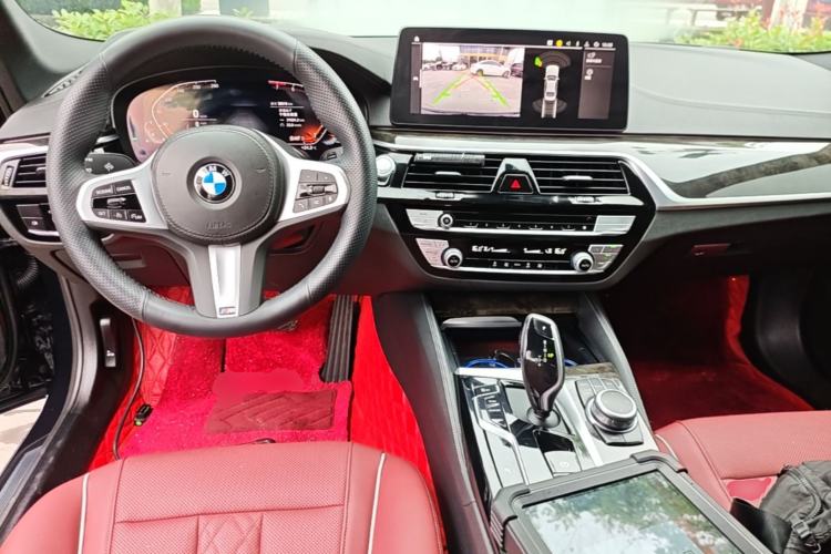 Used BMW 5 Series 2022 Restyled 525Li M Sport Package Center Console