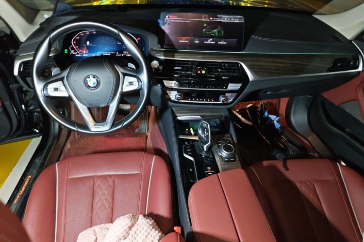 Used BMW 5 Series 2022 Updated 530Li Leading Edition Luxury Package Center Console