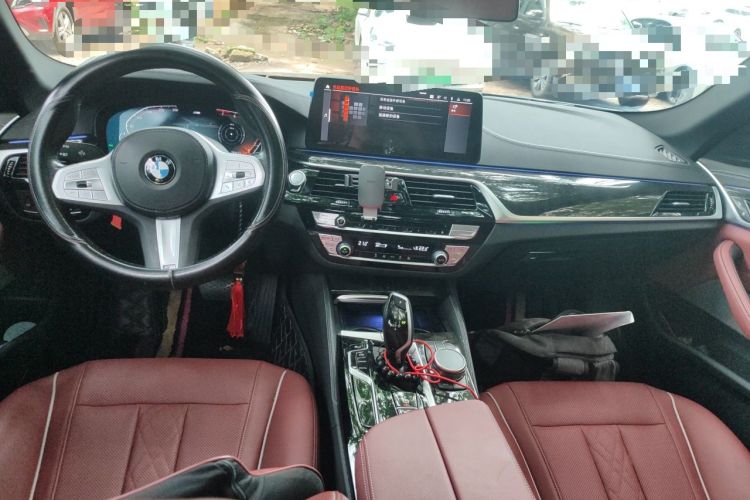 Used BMW 5 Series 2022 Second Facelift 525Li M Sport Package Center Console