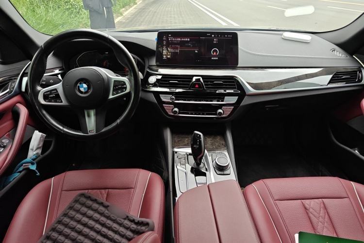 Used BMW 5 Series 2022 Restyled 525Li M Sport Package Center Console
