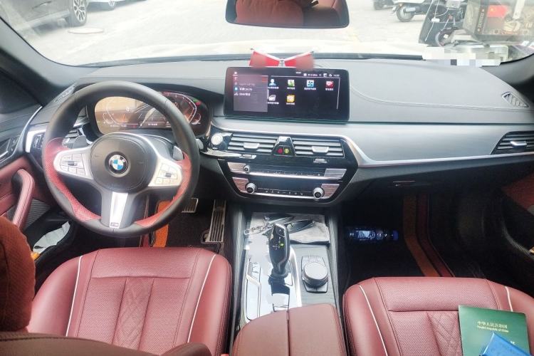 Used BMW 5 Series 2022 Second Facelift 530Li xDrive M Sport Package Center Console