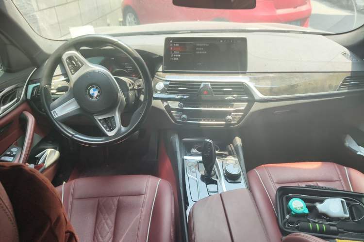Used BMW 5 Series 2022 Second Facelift 525Li M Sport Package Center Console