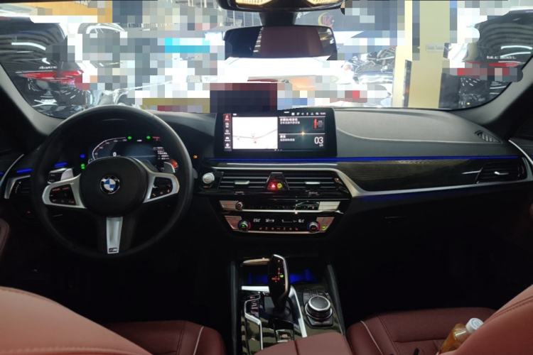 Used BMW 5 Series 2022 530Li Leading Model M Sport Package Center Console