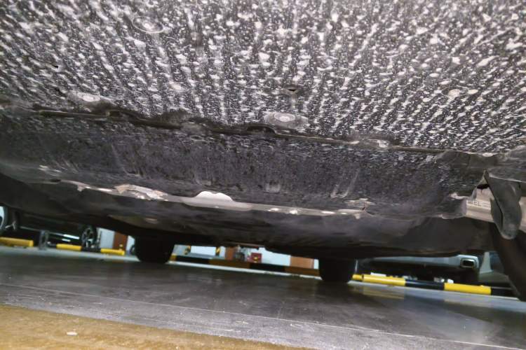 Used BMW 5 Series 2022 Second Facelift 525Li M Sport Package Chassis Front
