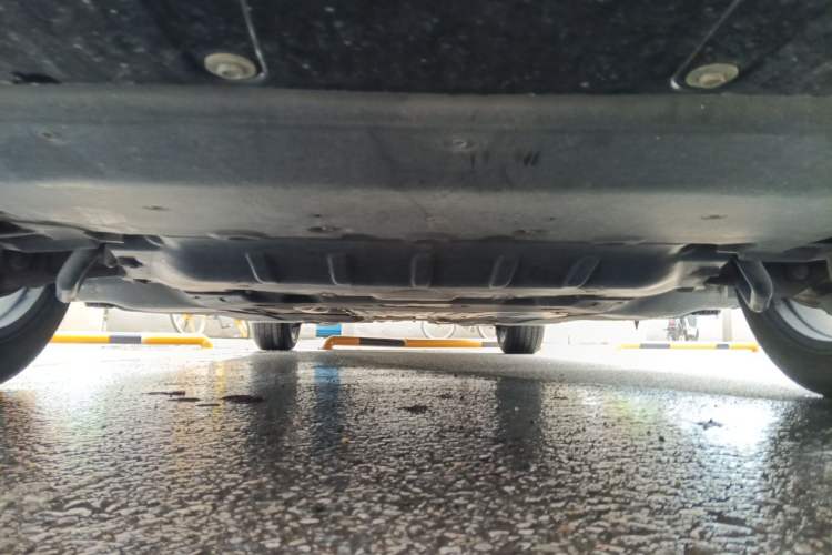 Used BMW 5 Series 2022 Restyled 525Li M Sport Package Chassis Front