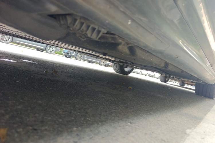 Used BMW 5 Series 2022 530Li Luxury Edition M Sport Package Chassis Front Left