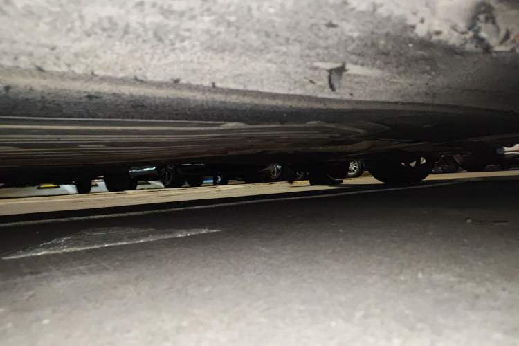 Used BMW 5 Series 2022 525Li M Sport Package Chassis Front Left