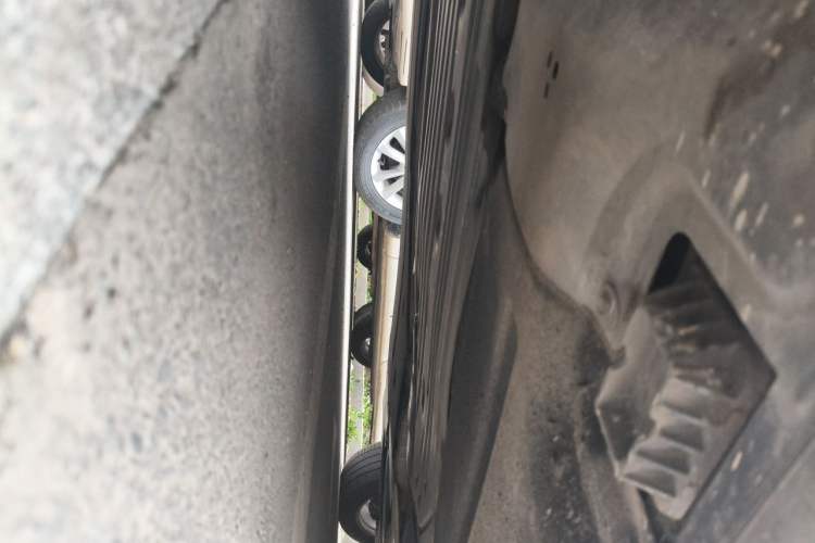 Used BMW 5 Series 2022 Second Facelift 525Li M Sport Package Chassis Front Left