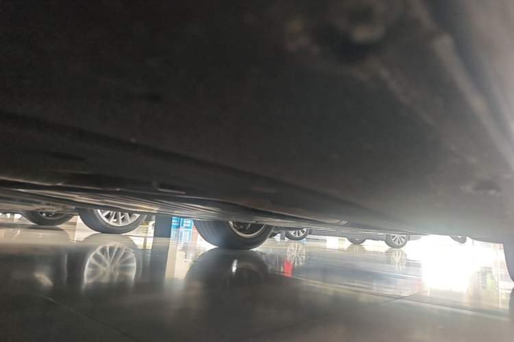 Used BMW 5 Series 2022 Restyled 525Li Luxury Package Chassis Front Right