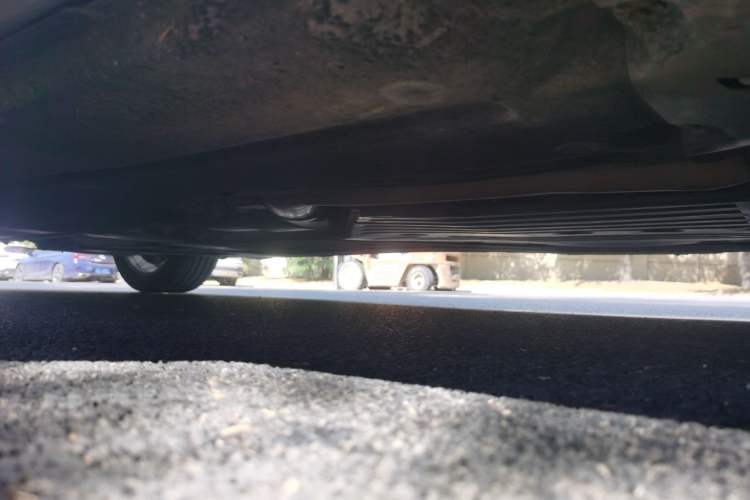 Used BMW 5 Series 2022 525Li M Sport Package Chassis Front Right