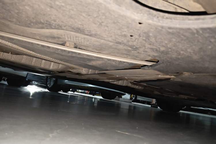 Used BMW 5 Series 2022 Revised Version 530Li xDrive M Sport Package Chassis Rear Right