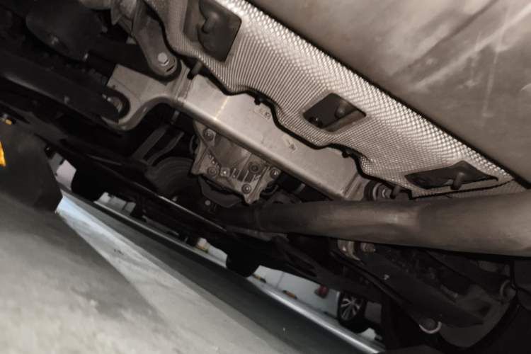 Used BMW 5 Series 2022 Second Facelift 530Li Luxury Version M Sport Package Chassis Rear