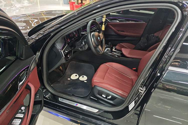 Used BMW 5 Series 2022 Second Facelift 525Li M Sport Package Driver Seat