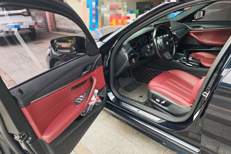 Used BMW 5 Series 2022 Restyled 530Li Leading Edition M Sport Package Driver Seat