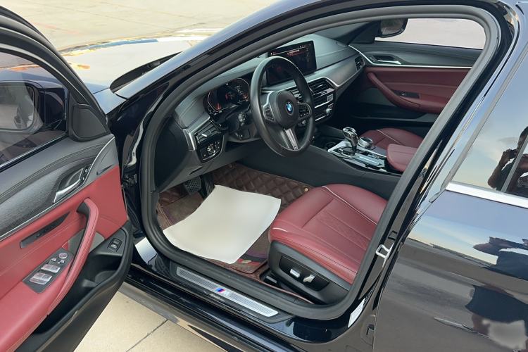 Used BMW 5 Series 2022 Revised Version 530Li xDrive M Sport Package Driver Seat