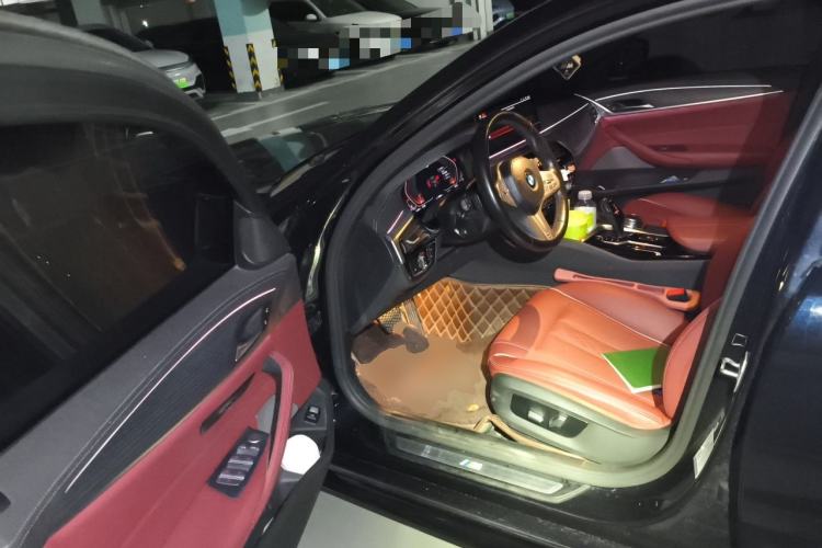 Used BMW 5 Series 2022 Second Facelift 530Li Leading Edition M Sport Package Driver Seat