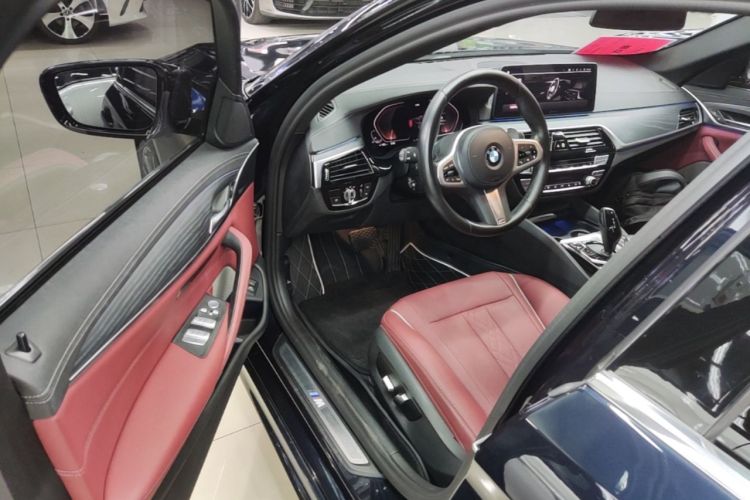 Used BMW 5 Series 2022 Second Facelift 530Li Leading Edition M Sport Package Driver Seat