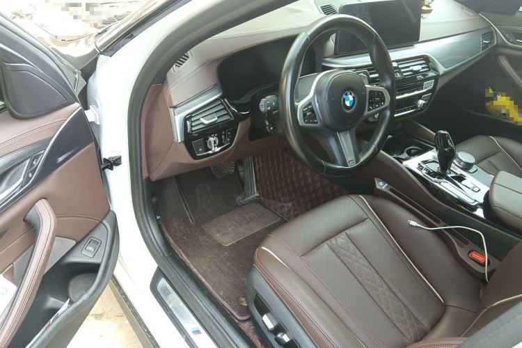 Used BMW 5 Series 2022 Second Facelift 530Li Leading Edition M Sport Package Driver Seat