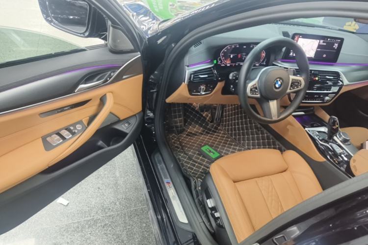 Used BMW 5 Series 2022 Second Facelift 530i M Sport Package Driver Seat