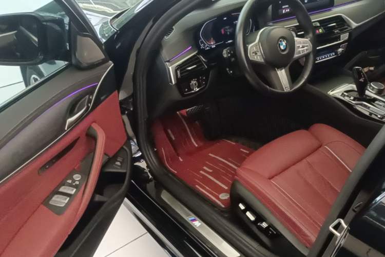 Used BMW 5 Series 2022 Revised Version 3 530Li Luxury Edition M Sport Package Driver Seat