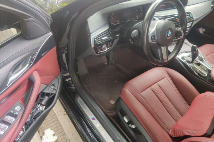 Used BMW 5 Series 2022 Second Facelift 530Li Leading Edition M Sport Package Driver Seat