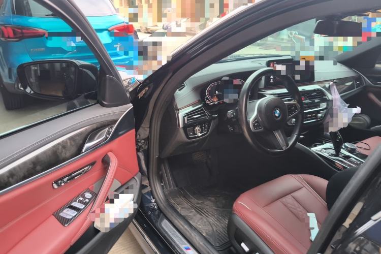 Used BMW 5 Series 2022 Restyled 525Li M Sport Package Driver Seat