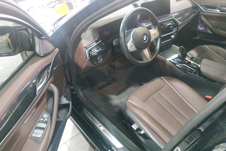 Used BMW 5 Series 2022 Second Facelift 525Li M Sport Package Driver Seat