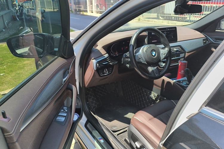 Used BMW 5 Series 2022 Second Facelift 530Li Leading Edition M Sport Package Driver Seat