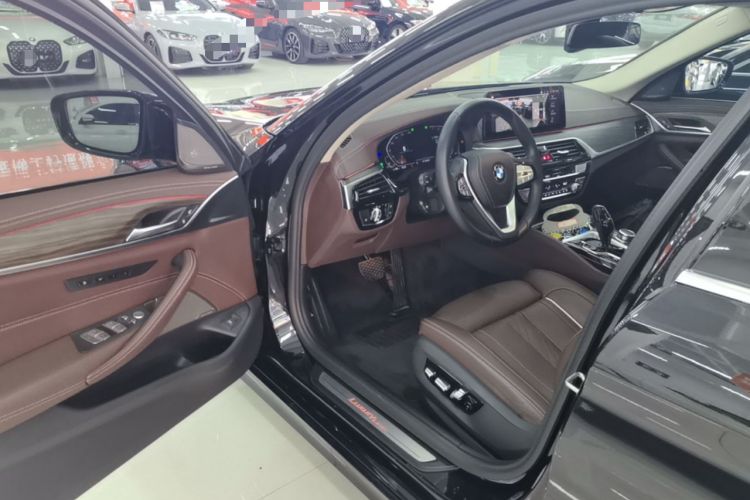 Used BMW 5 Series 2022 Second Facelift 530Li Luxury Edition Premium Package Driver Seat