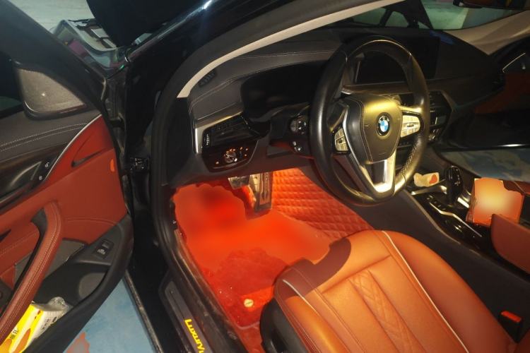 Used BMW 5 Series 2022 Updated 530Li Leading Edition Luxury Package Driver Seat