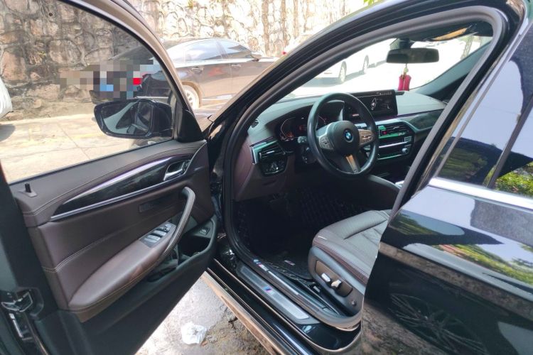 Used BMW 5 Series 2022 Second Facelift 525Li M Sport Package Driver Seat