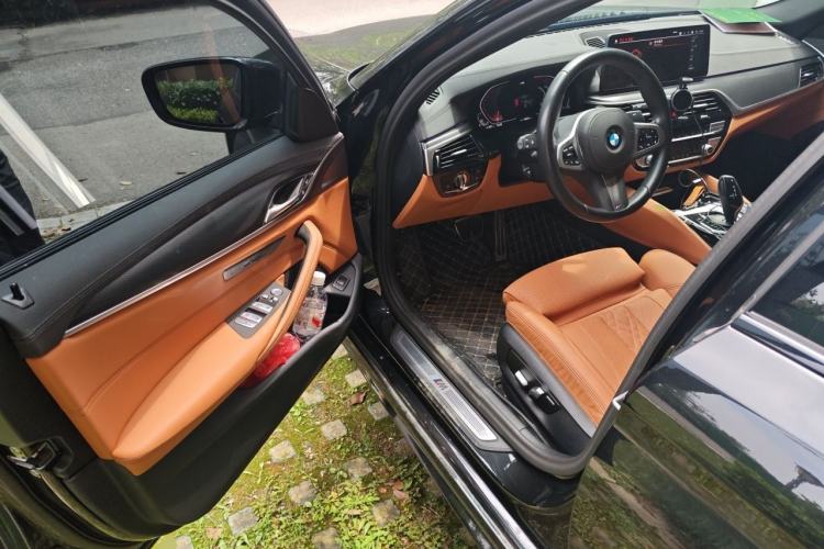 Used BMW 5 Series 2022 Second Facelift 525i M Sport Package Driver Seat